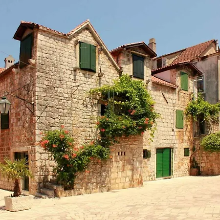 Mediteran Apartman *